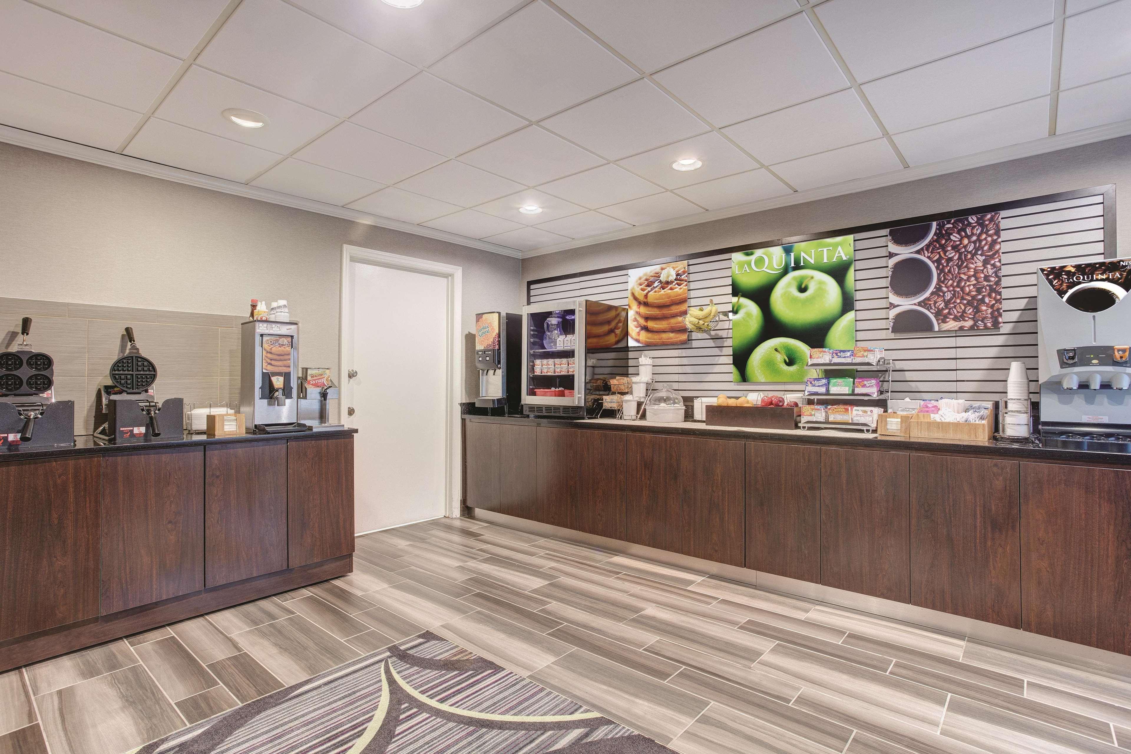 La Quinta By Wyndham Atlanta Roswell Hotel Екстериор снимка